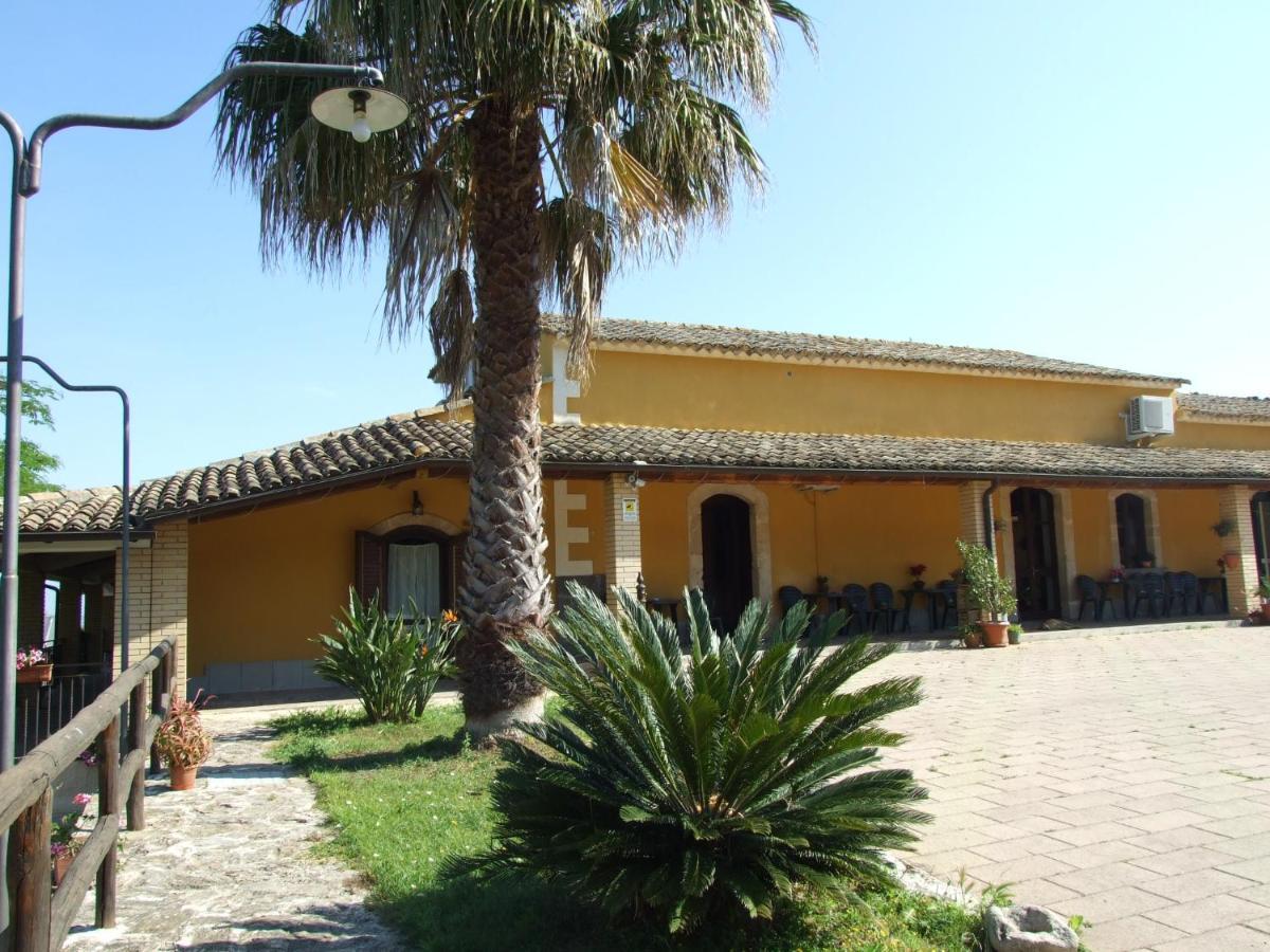 Agriturismo Le Chiuse Carlentini Esterno foto