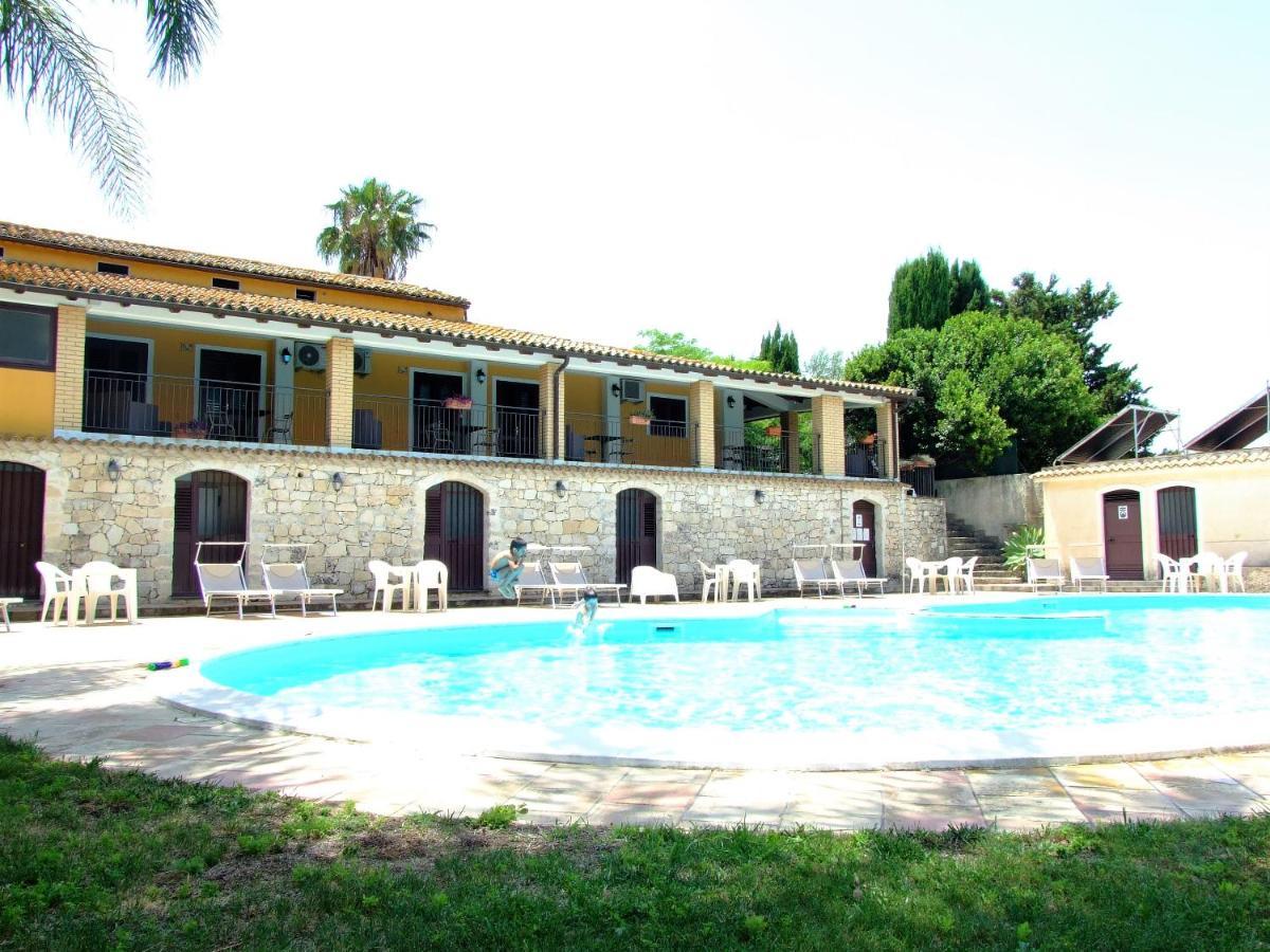 Agriturismo Le Chiuse Carlentini Esterno foto