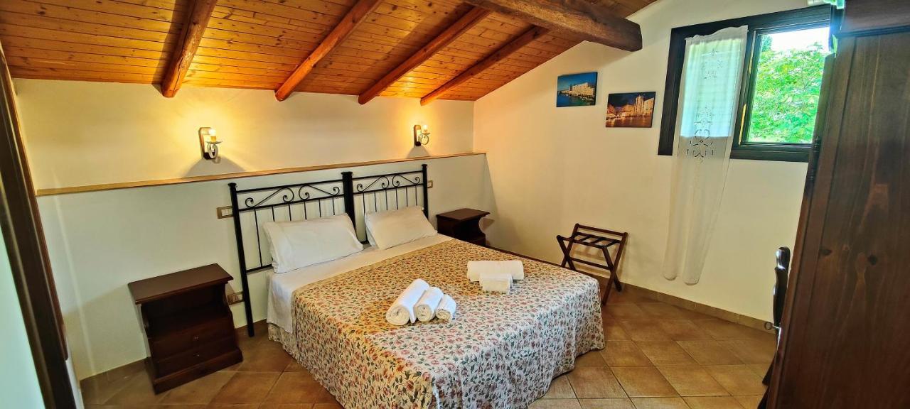 Agriturismo Le Chiuse Carlentini Esterno foto