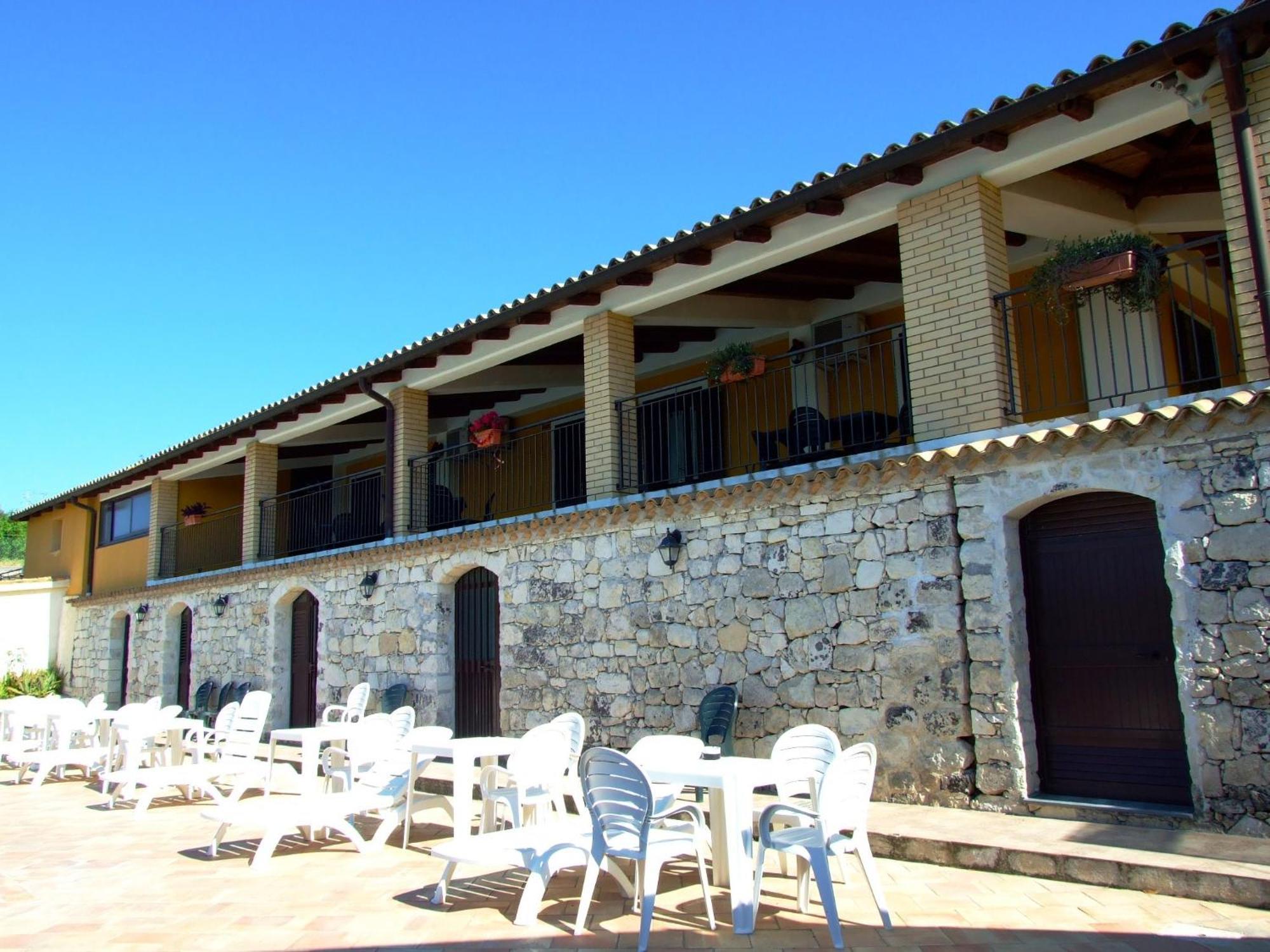 Agriturismo Le Chiuse Carlentini Esterno foto